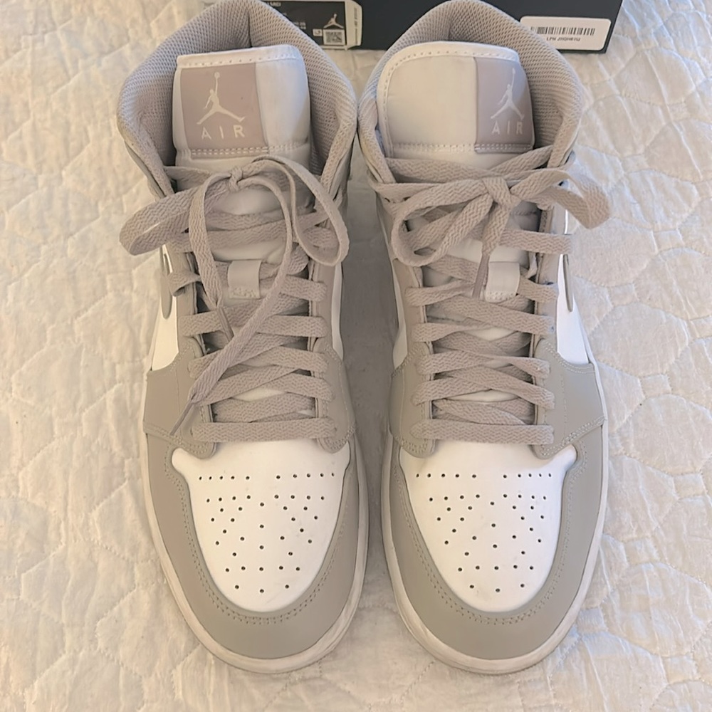 Jordan 1 linen mid size 10